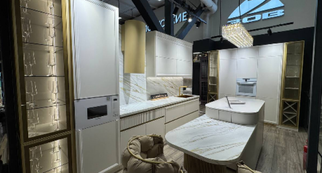 Открытие нового фирменного салона ЗОВ в ЦДиИ «Экспострой»